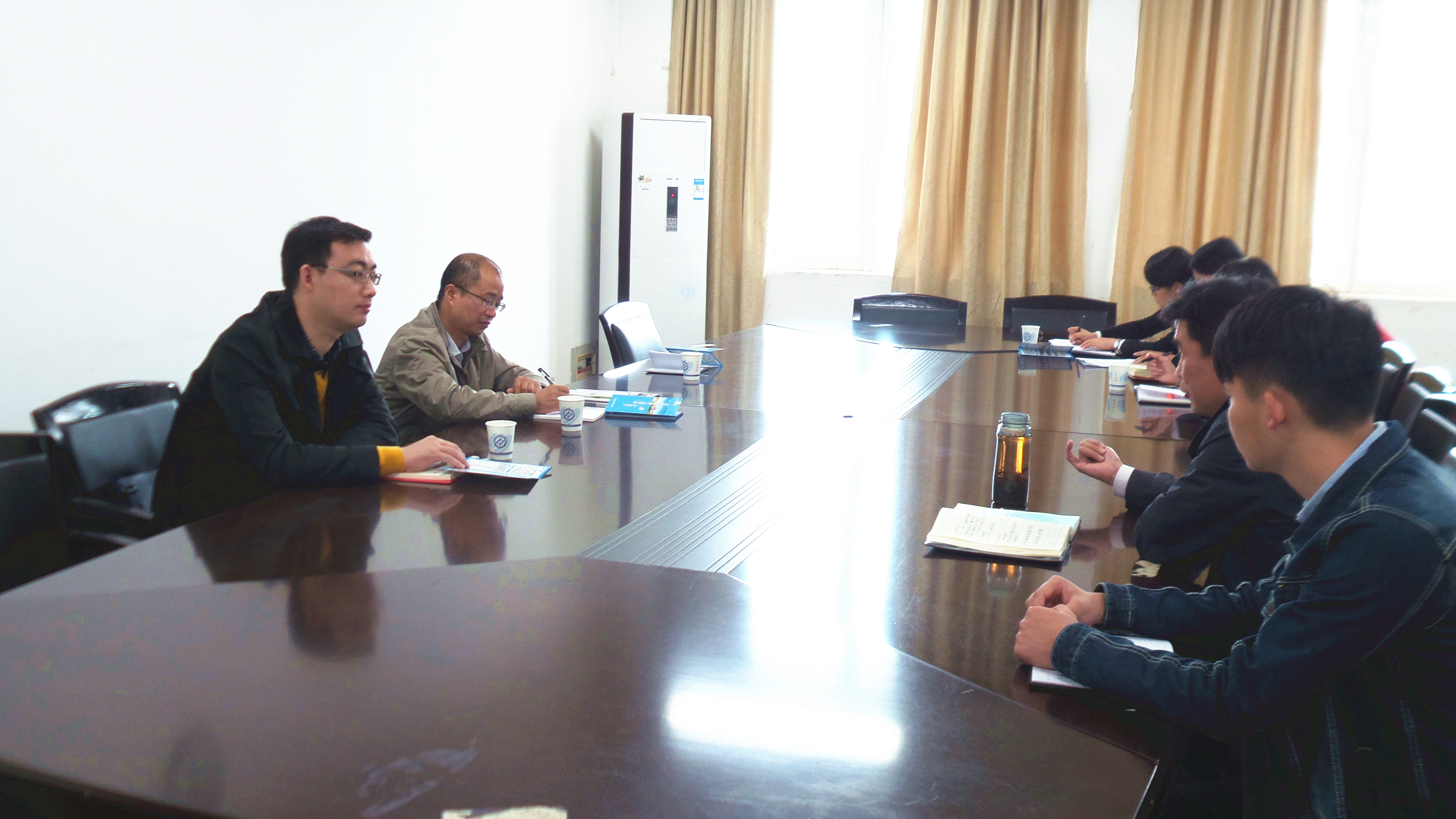 与长沙理工大学汽车与机械工程学院座谈交流 yl7703永利